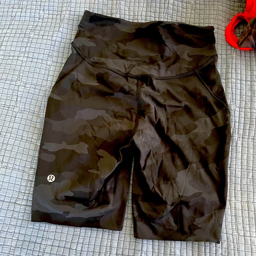 Lululemon 8-in length biker short